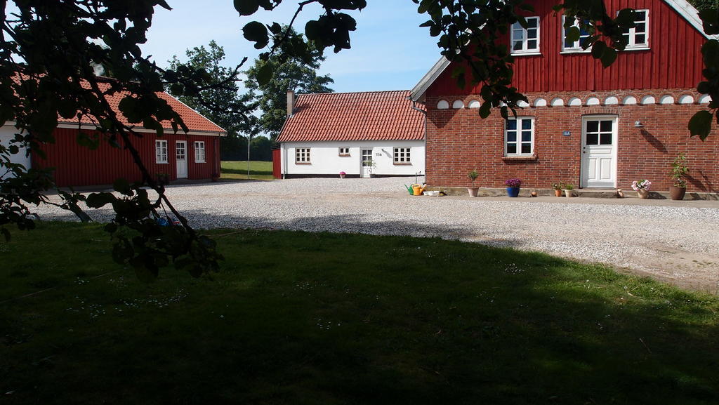 Bjaeldskovgaard Holiday House Funder Kirkeby Bilik gambar